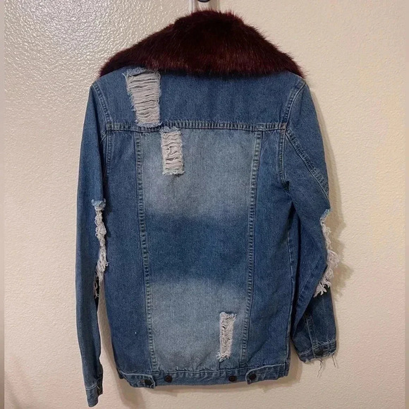 Denim Jacket with Faux Fur Collar - Picture 6 of 8